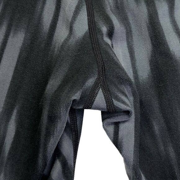 Nike small Dri Fit Running Capri Pant - Picture 10 of 13